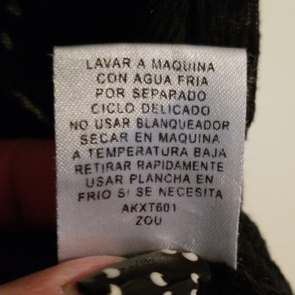 Women's shear skull top - Picture 5 of 5